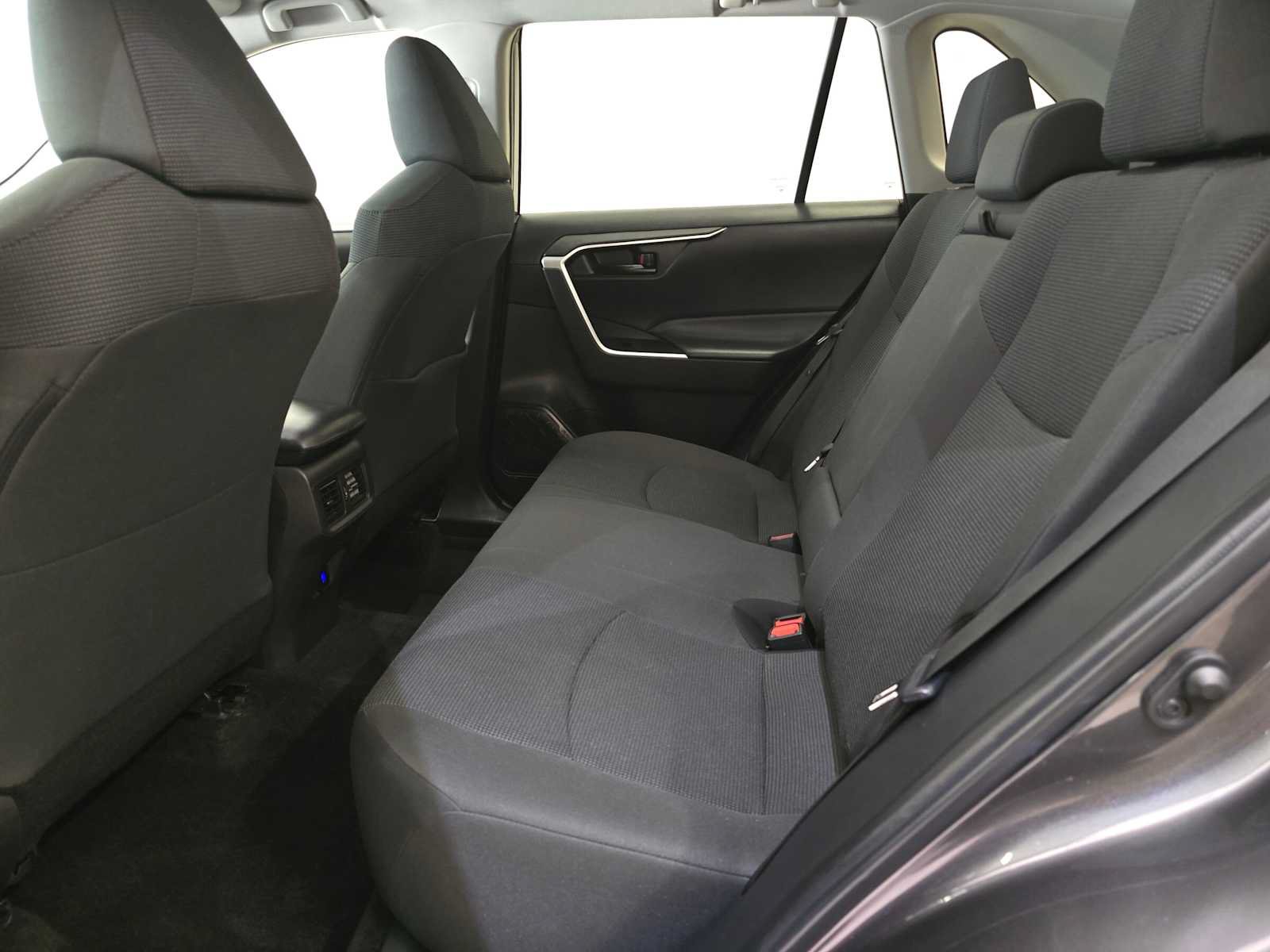 Certified 2023 Toyota RAV4 LE AWD/4WD image 22