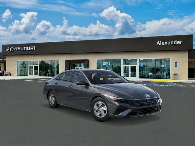 New 2026 Hyundai Elantra SE FWD image 2