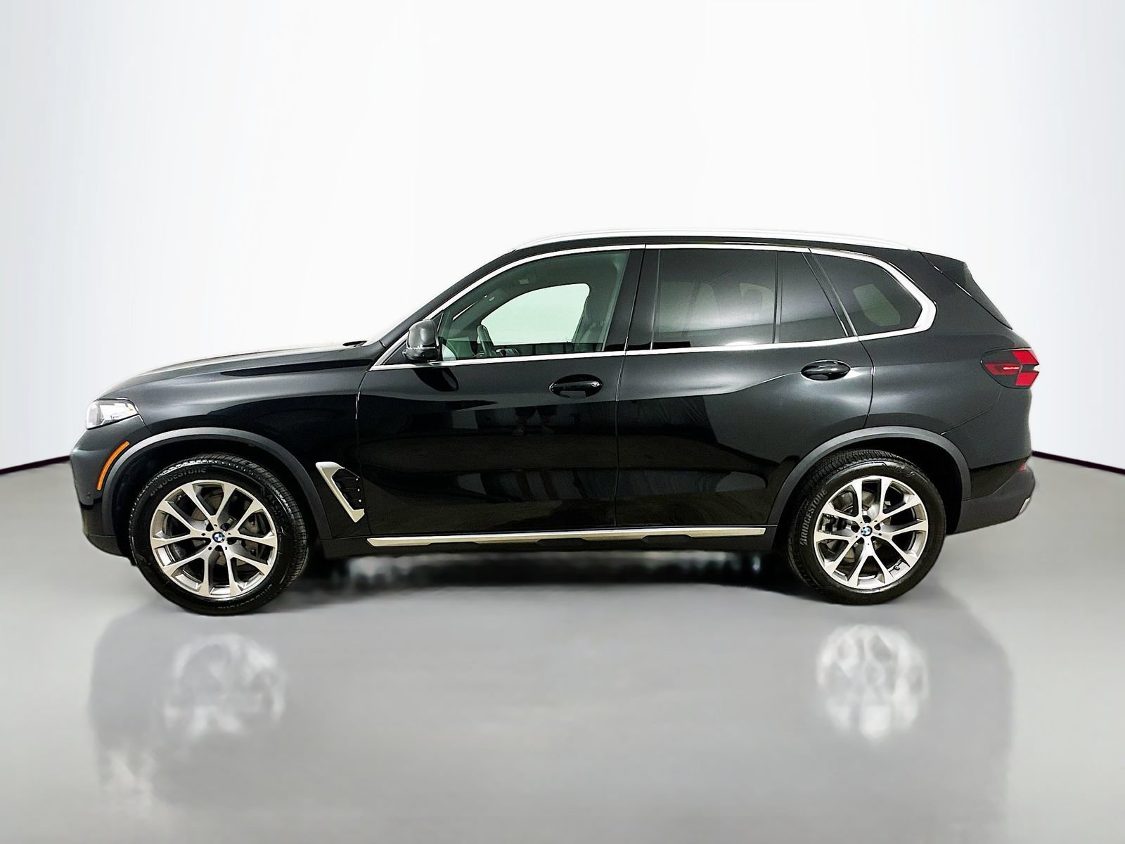 Used 2026 BMW X5 xDrive40i AWD/4WD image 8