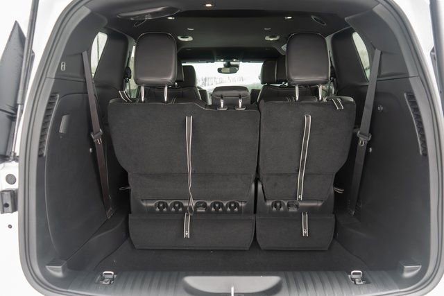New 2026 Chrysler Pacifica Select image 9
