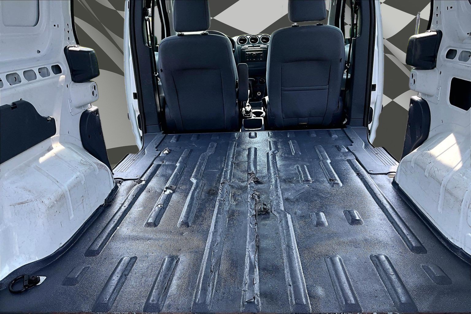 Used 2012 Ford Transit Connect XL FWD image 27