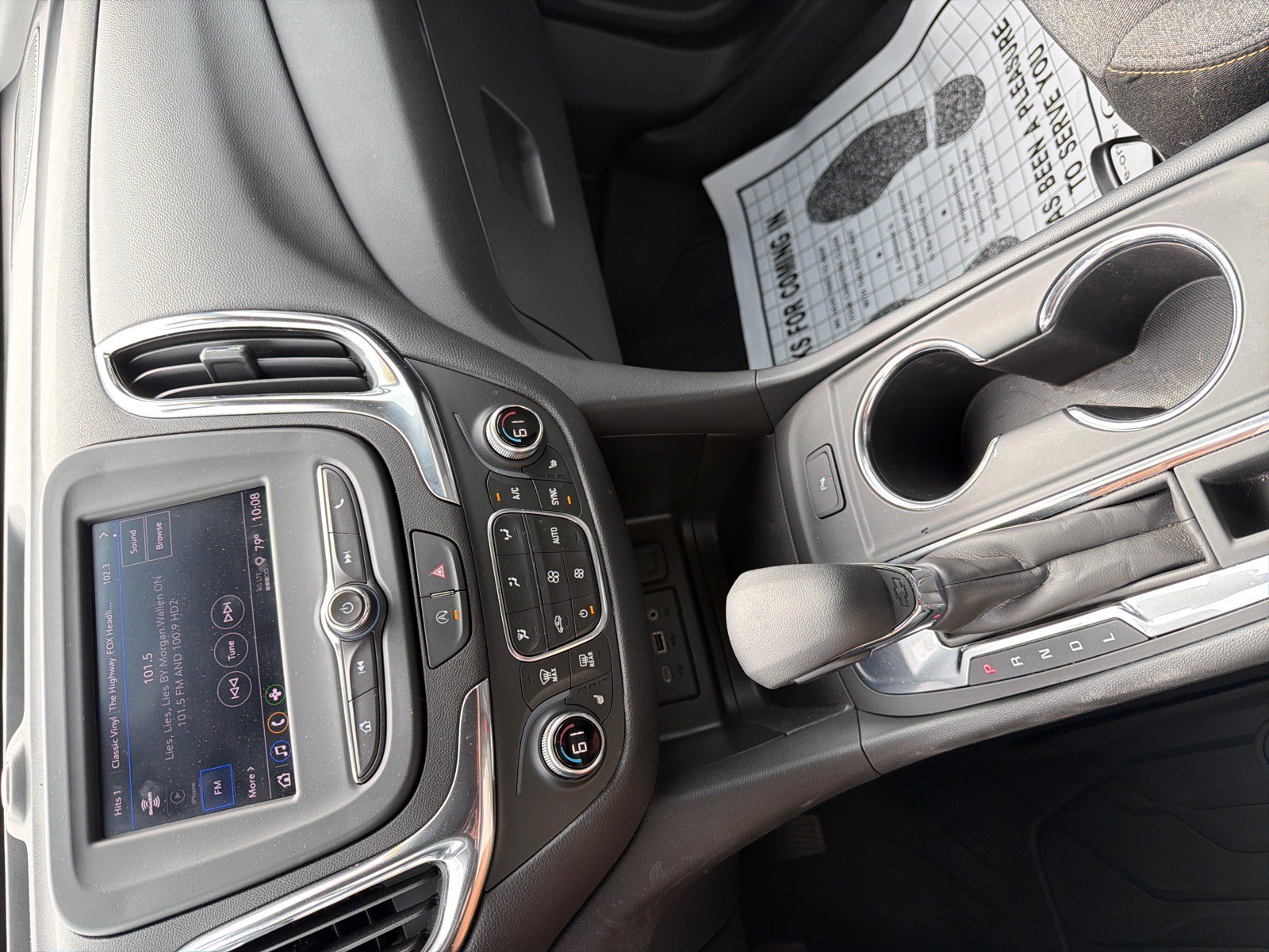 Used 2024 Chevrolet Equinox LT w/ LPO, Floor Liner Package FWD image 13