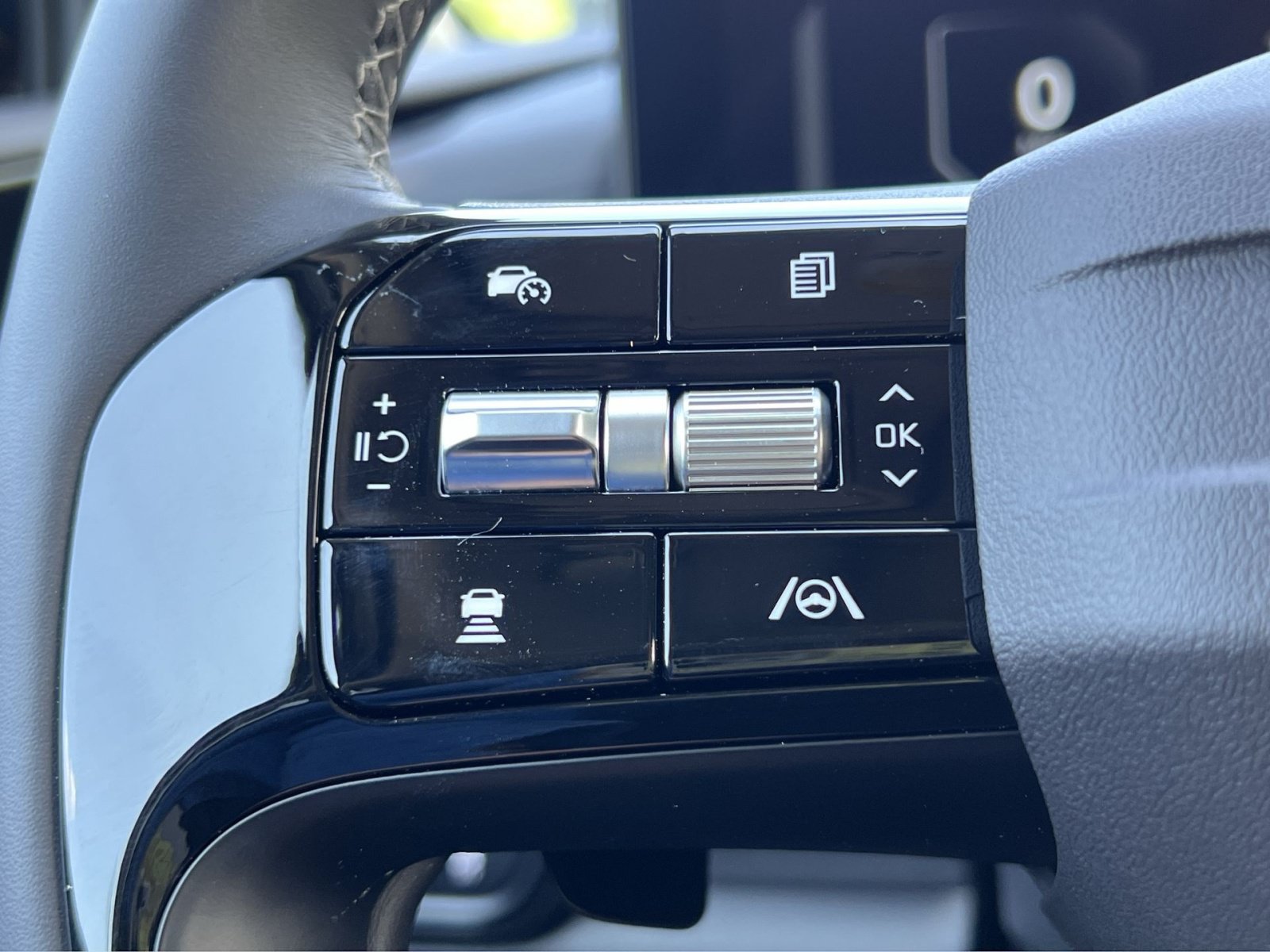 New 2027 Kia Carnival SX Prestige FWD image 20