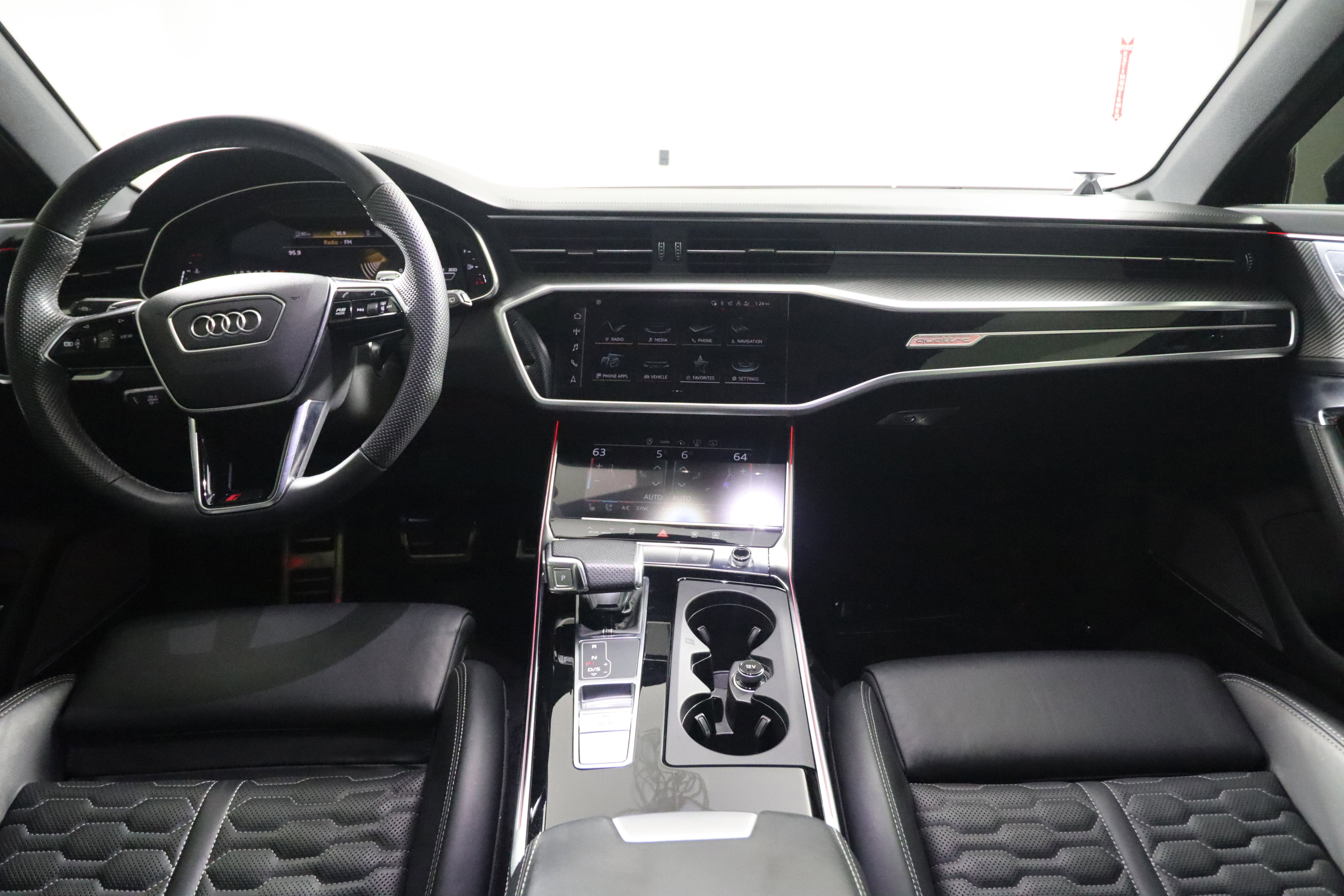 Used 2021 Audi RS 6 w/ Carbon Optic Package AWD/4WD image 11