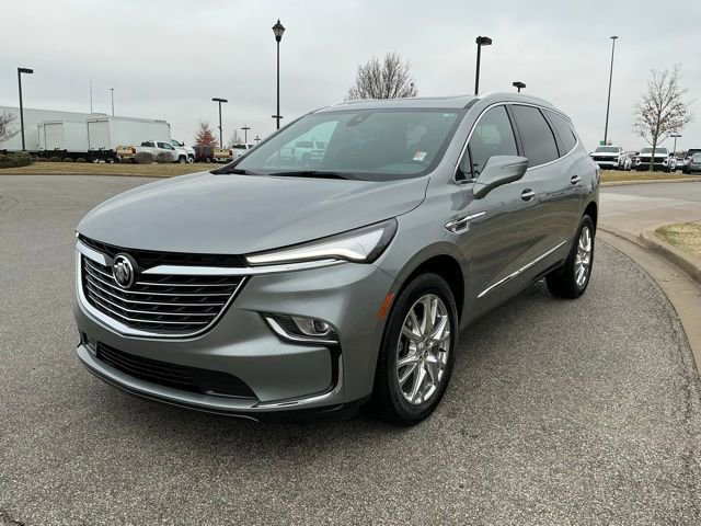 Used 2024 Buick Enclave Essence w/ Experience Buick Package image 3