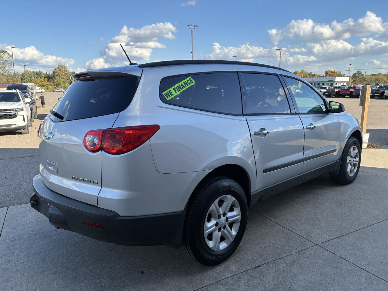 Used 2012 Chevrolet Traverse LS FWD image 5