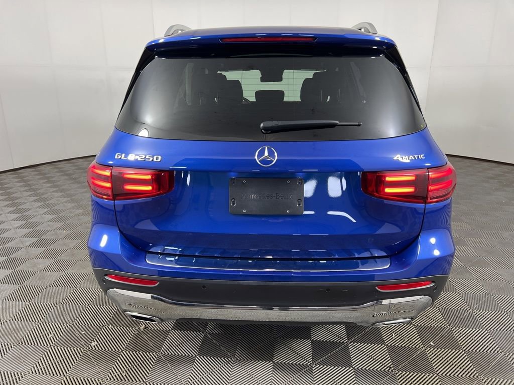 Certified 2025 Mercedes-Benz GLB 250 4MATIC image 18
