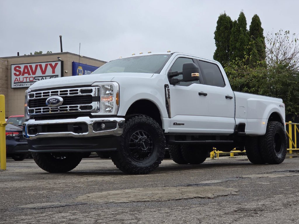 Used 2026 Ford F350 XLT AWD/4WD image 2