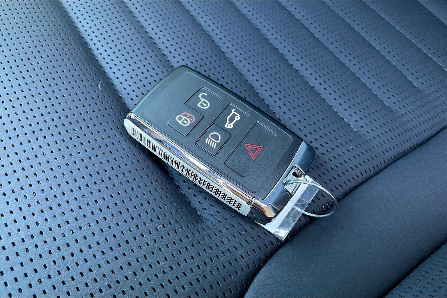 New 2025 Land Rover Range Rover Sport SV Edition Two image 35