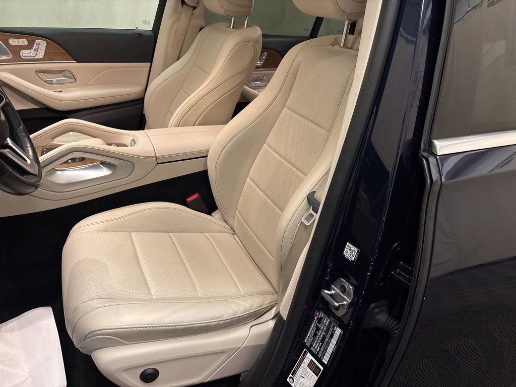 Used 2022 Mercedes-Benz GLS 450 4MATIC image 13