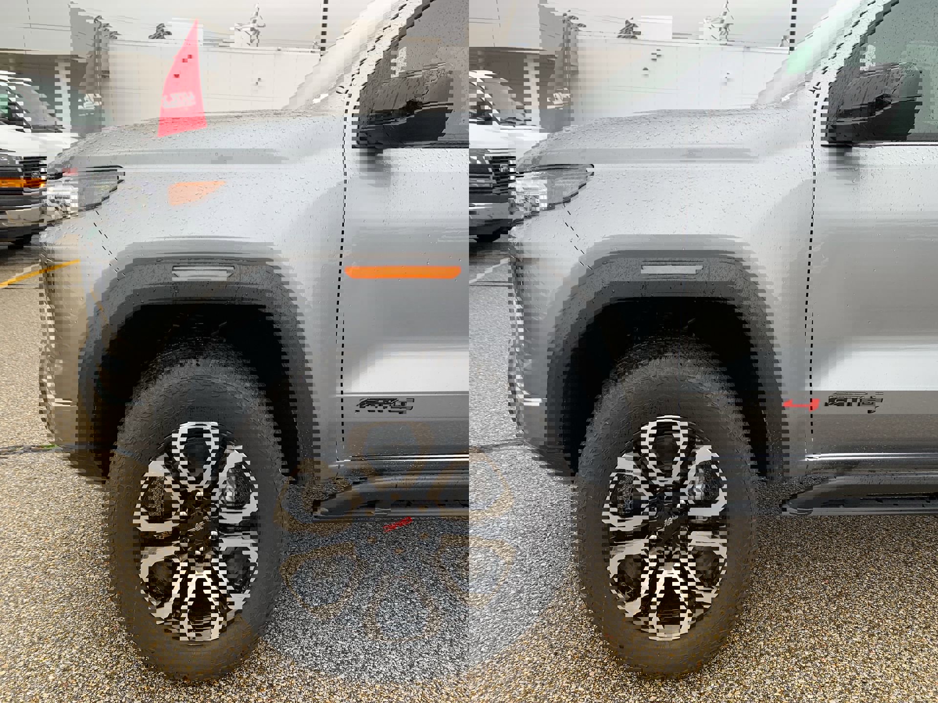 New 2025 GMC Canyon AT4 w/ Nightfall Edition image 32