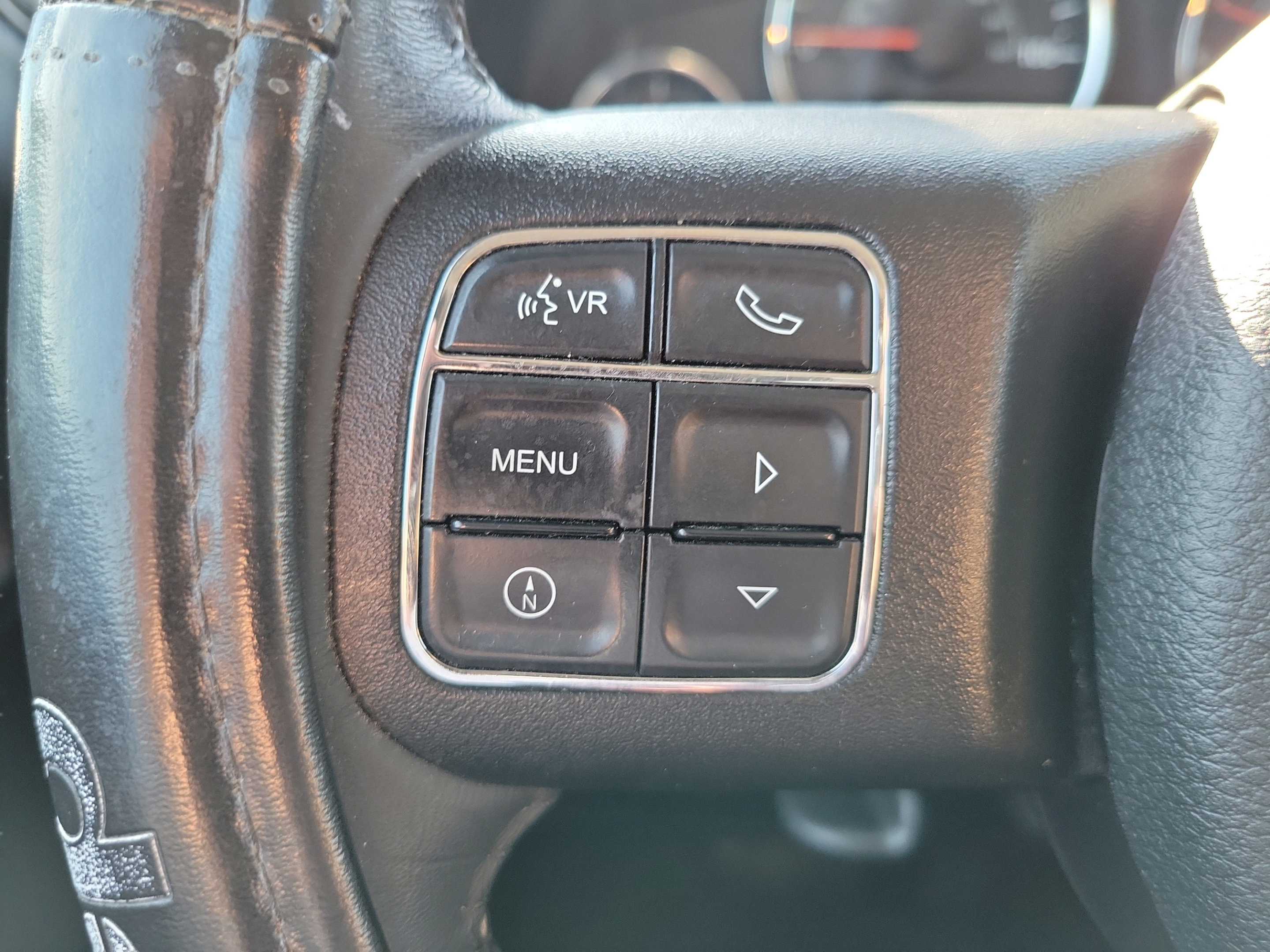 Used 2018 Jeep Wrangler Sport AWD/4WD image 17