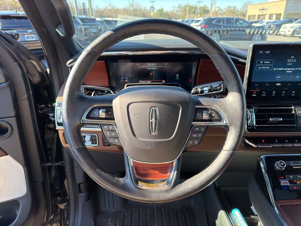 Used 2022 Lincoln Navigator Reserve image 25