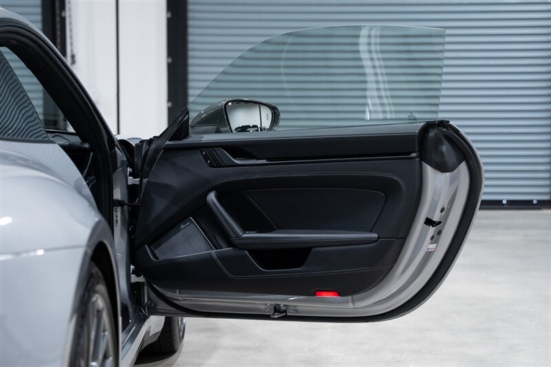 Used 2024 Porsche 911 Carrera T RWD image 33