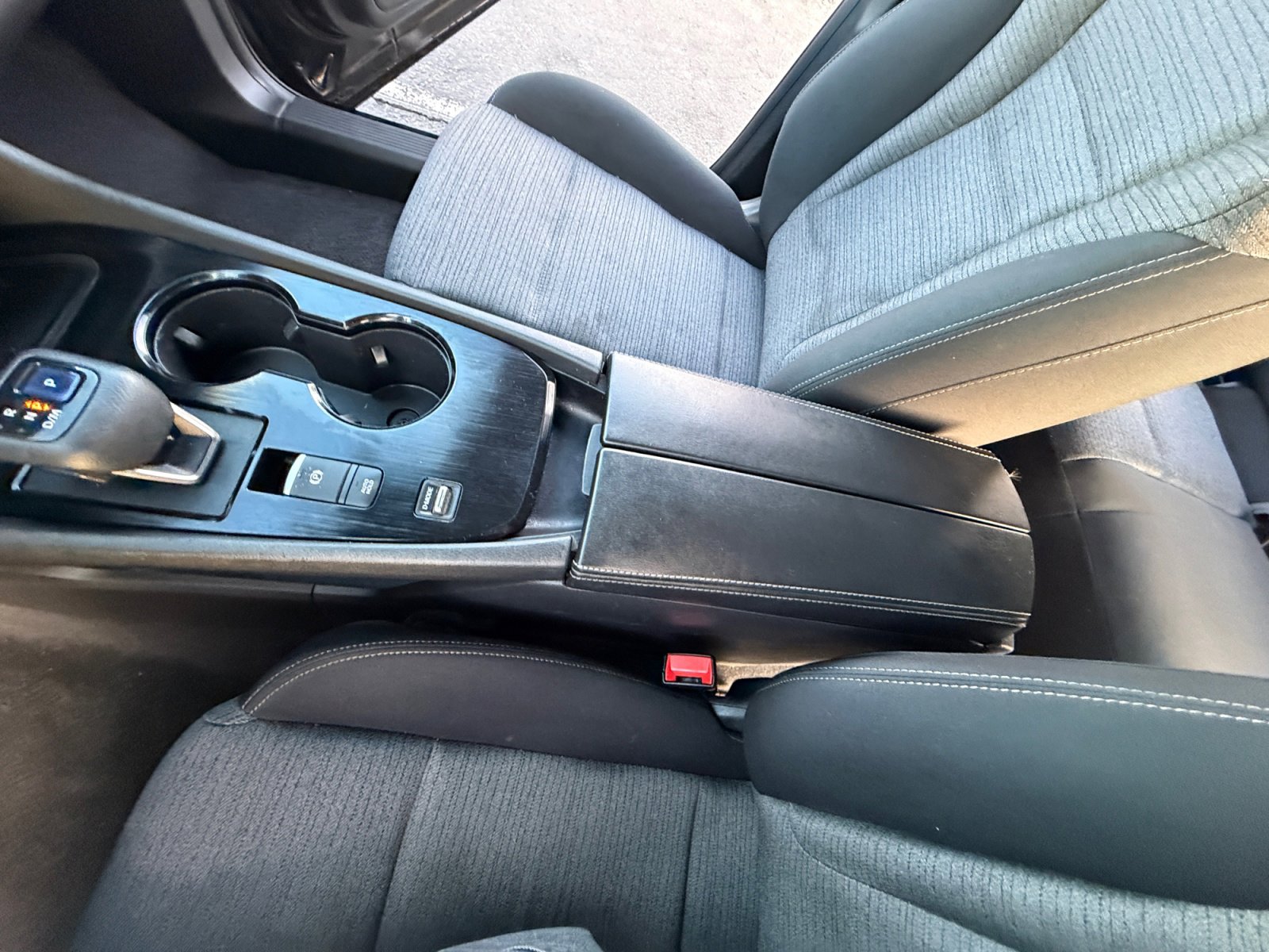 Certified 2021 Nissan Rogue SV image 15