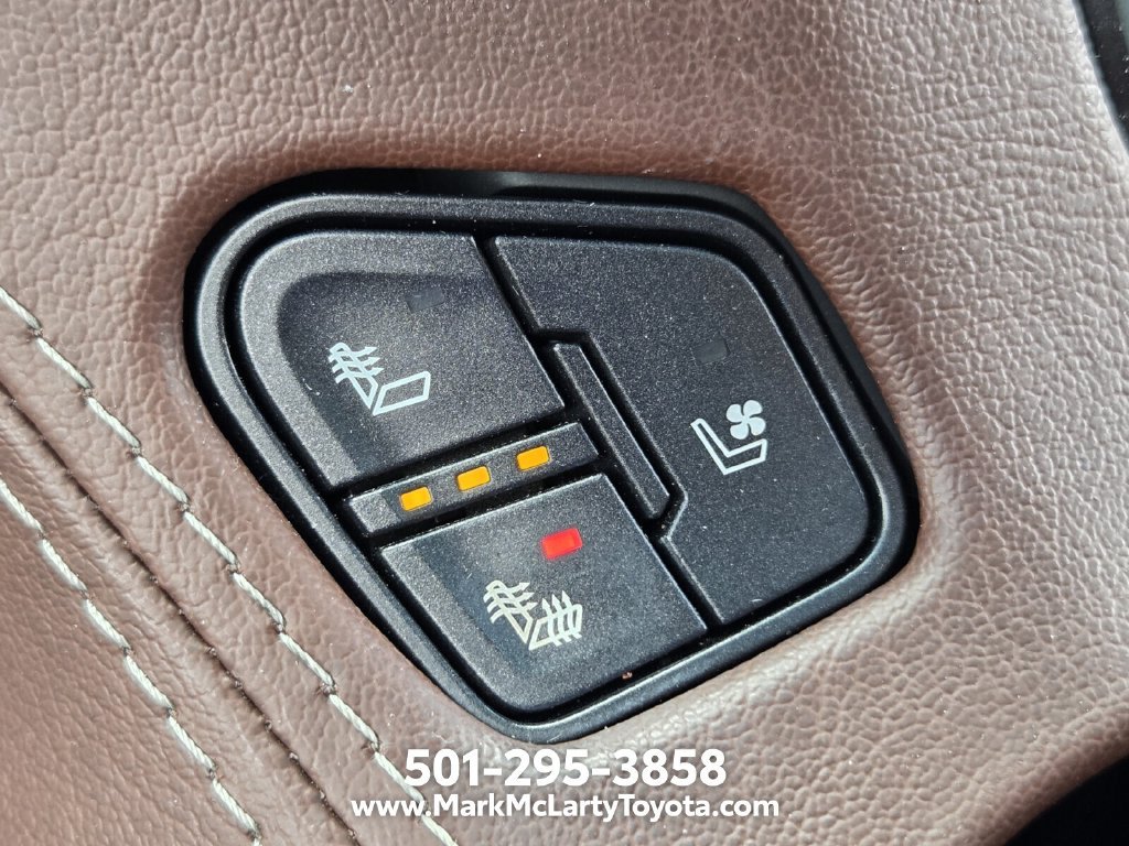 Used 2020 Chevrolet Tahoe Premier AWD/4WD image 26
