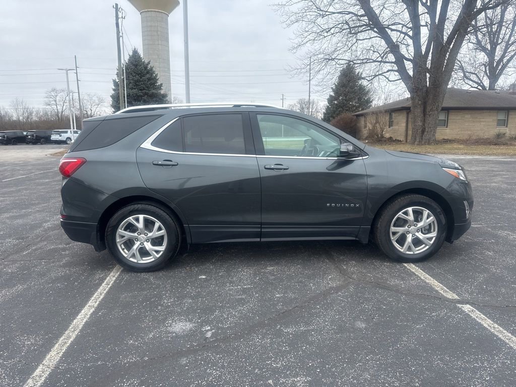 Used 2019 Chevrolet Equinox LT image 3