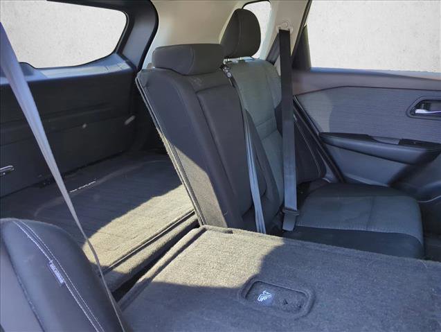 Used 2023 Nissan Rogue SV image 26
