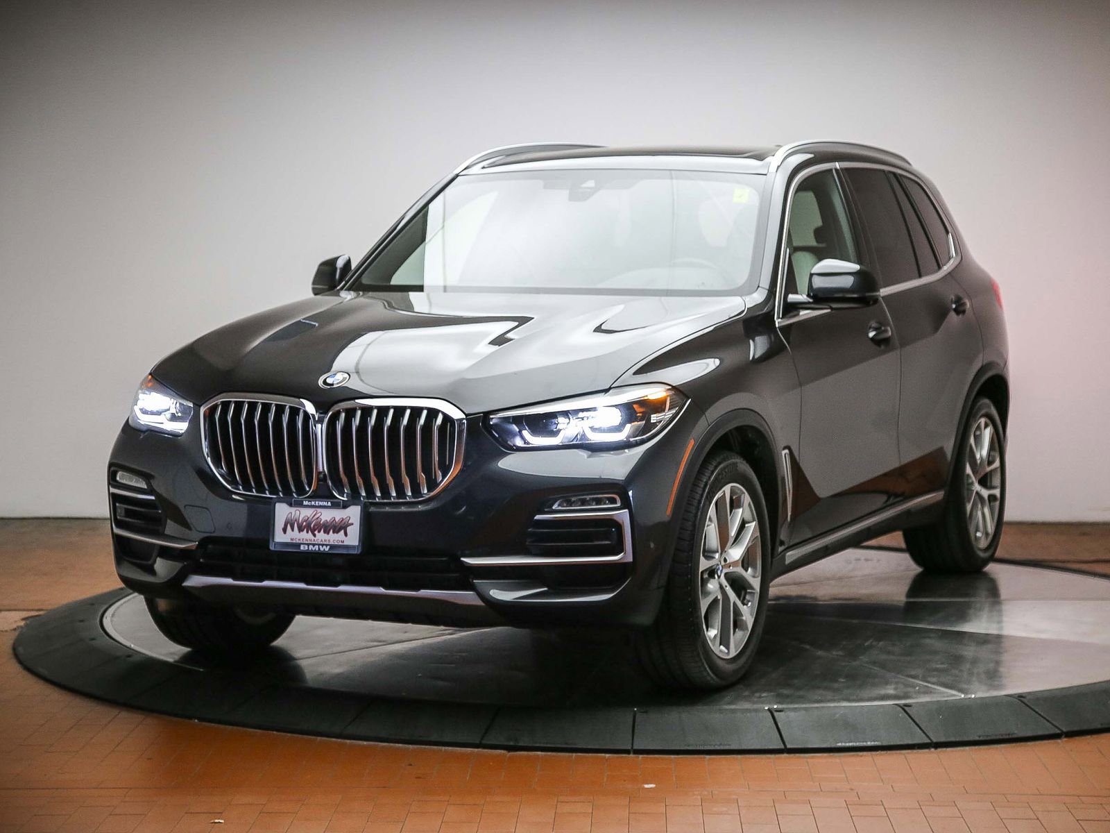 Used 2020 BMW X5 sDrive40i w/ Convenience Package RWD image 1