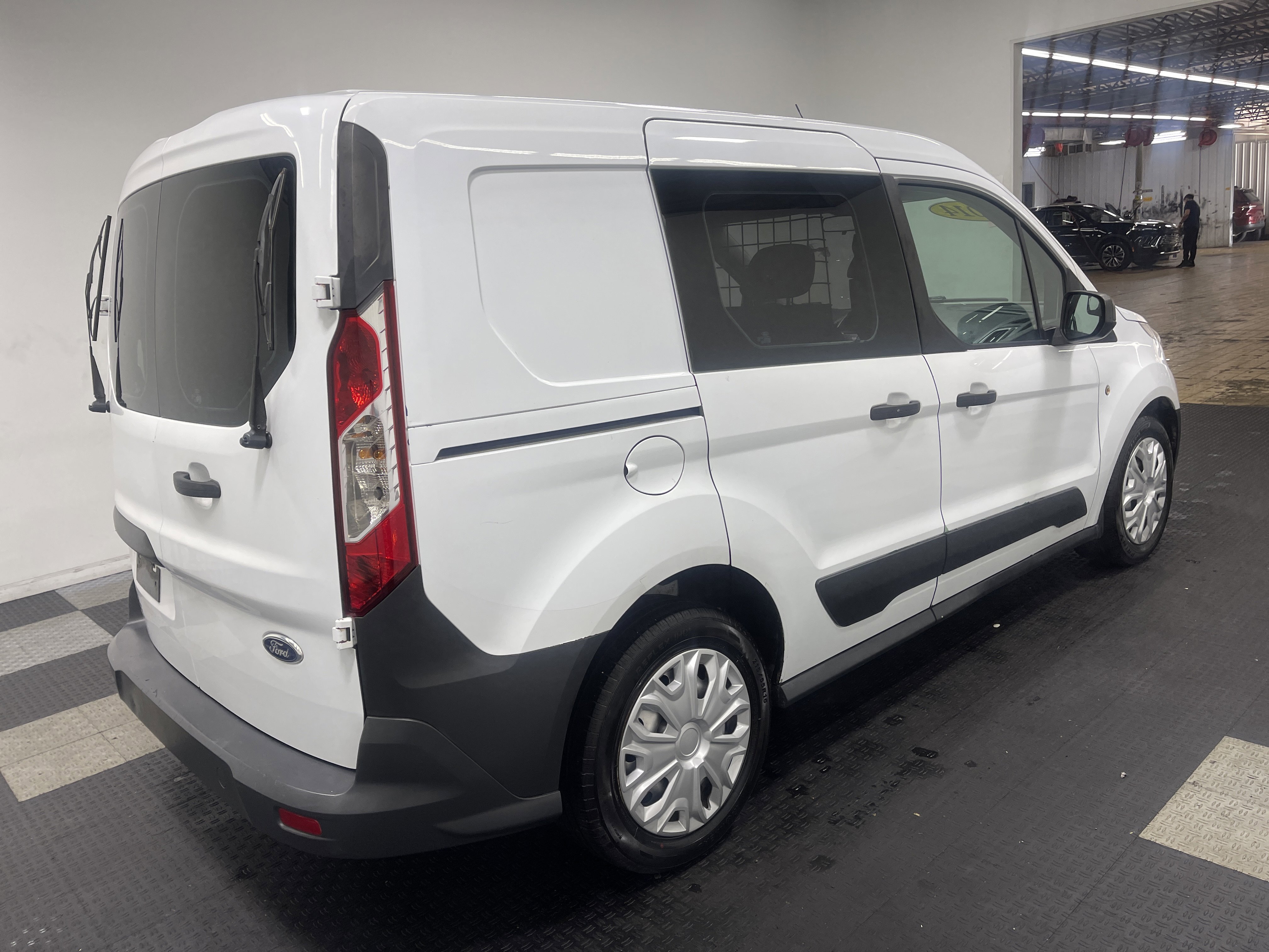 Used 2014 Ford Transit Connect XL image 5