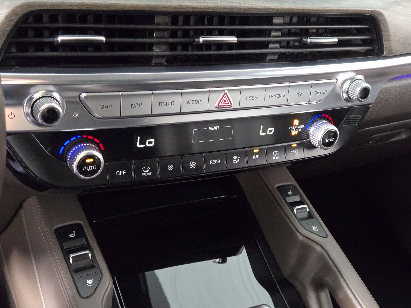 Used 2022 Kia Telluride SX FWD image 29