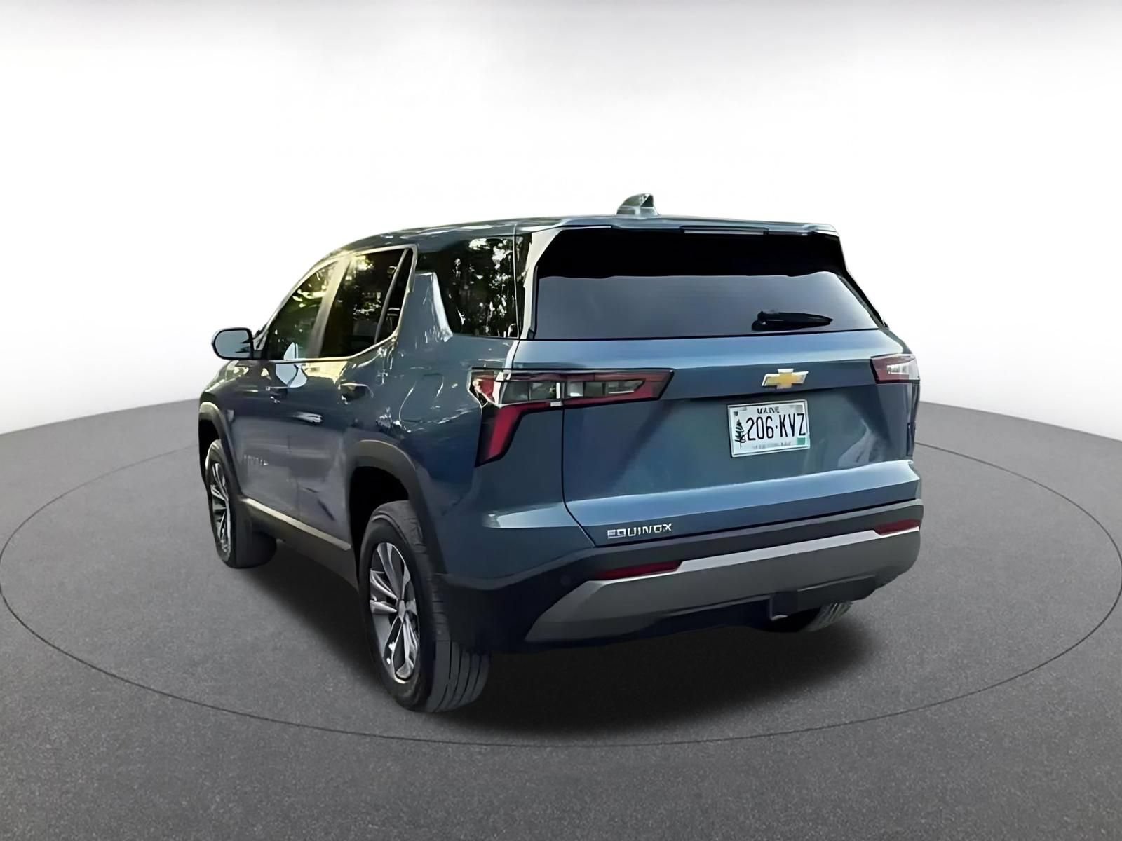 Used 2025 Chevrolet Equinox LT FWD image 10