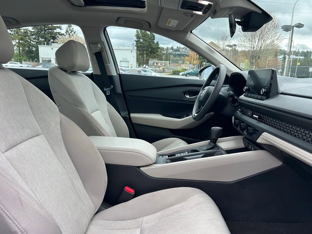 Used 2024 Honda Accord EX image 16