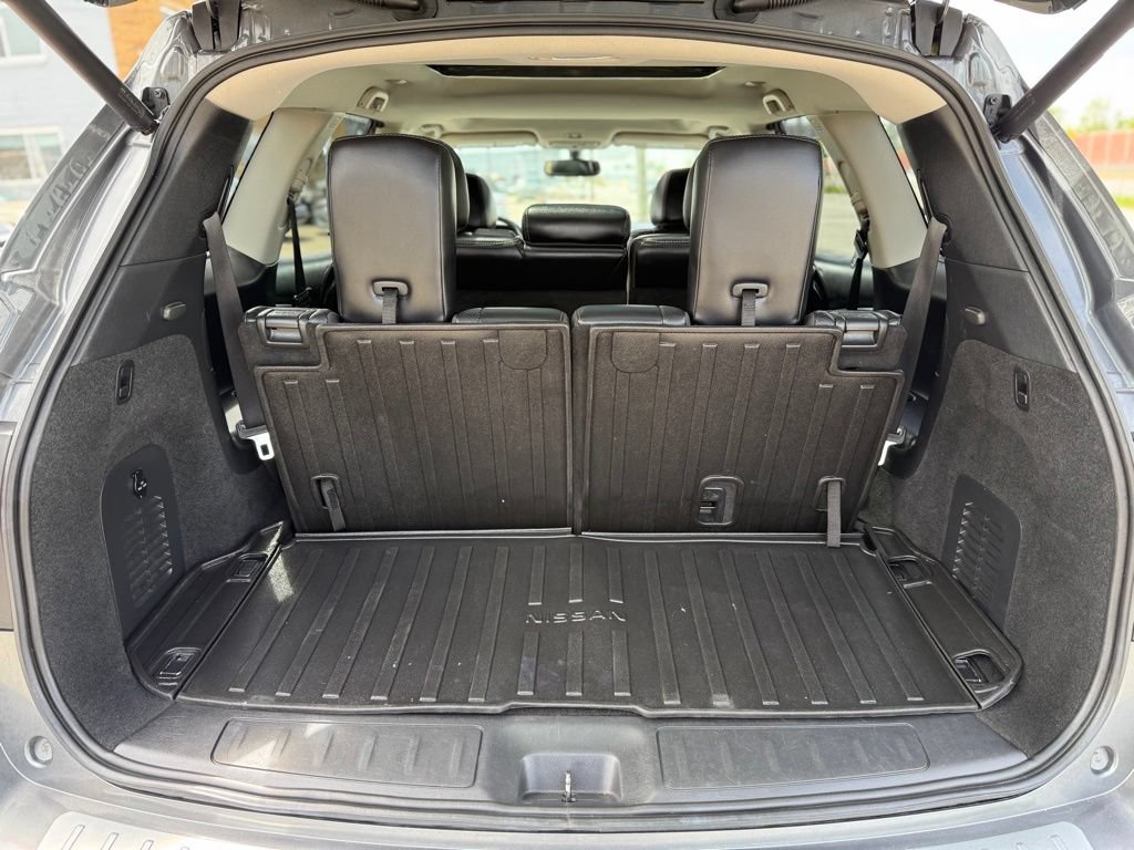 Used 2019 Nissan Pathfinder Platinum AWD/4WD image 18