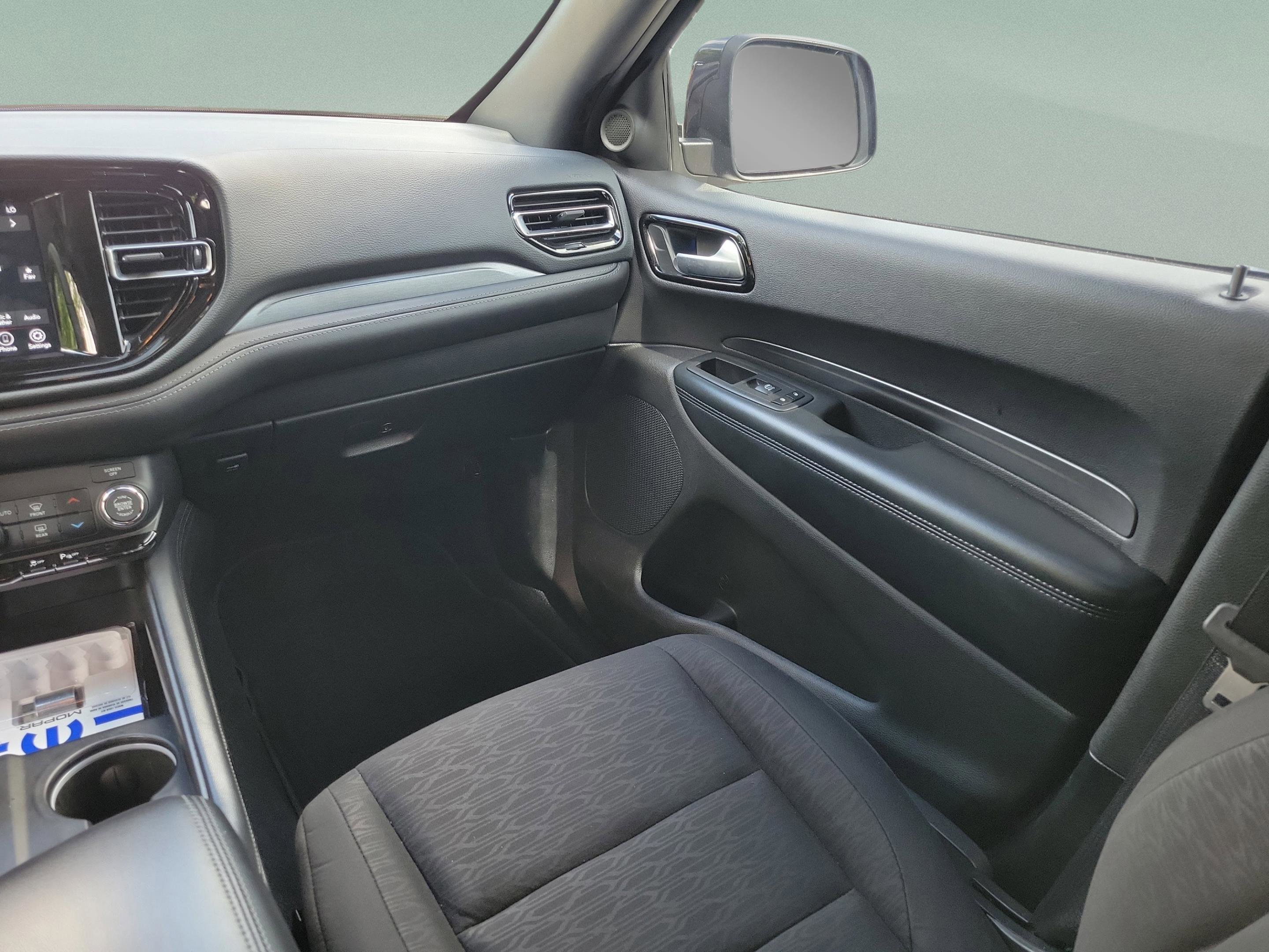 Used 2023 Dodge Durango SXT Launch Edition RWD image 11