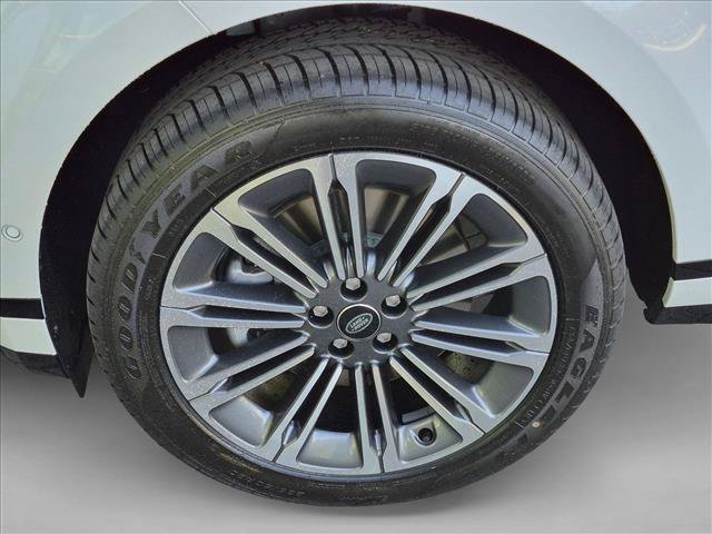 New 2026 Land Rover Range Rover Evoque Hoxton AWD/4WD image 9