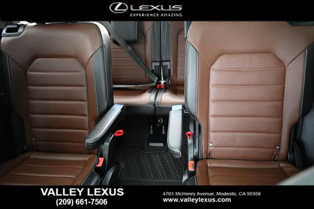 Used 2021 Volkswagen Atlas SEL Premium image 11