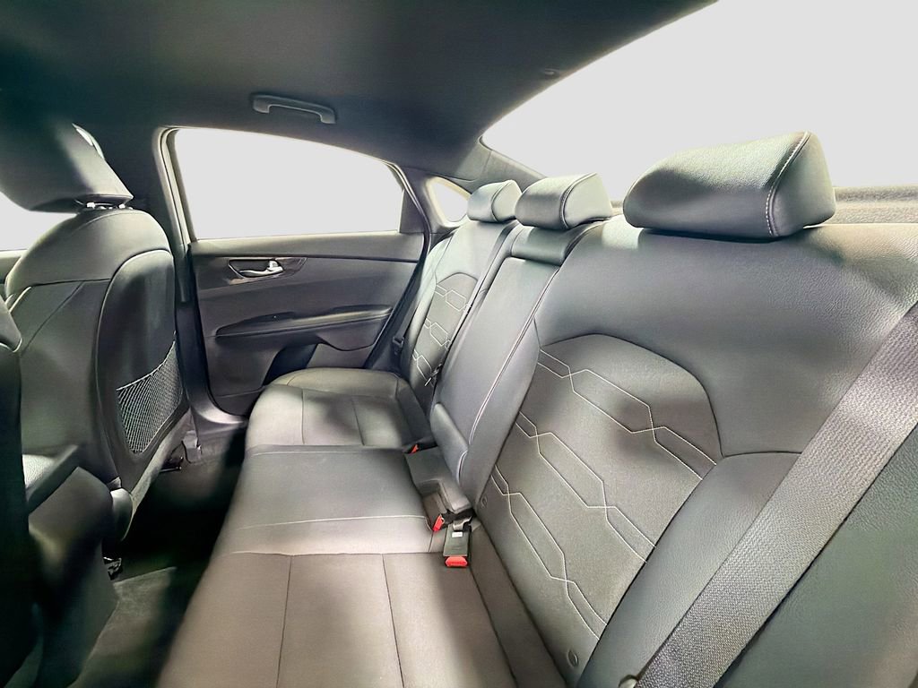 Used 2021 Kia Forte GT-Line image 23