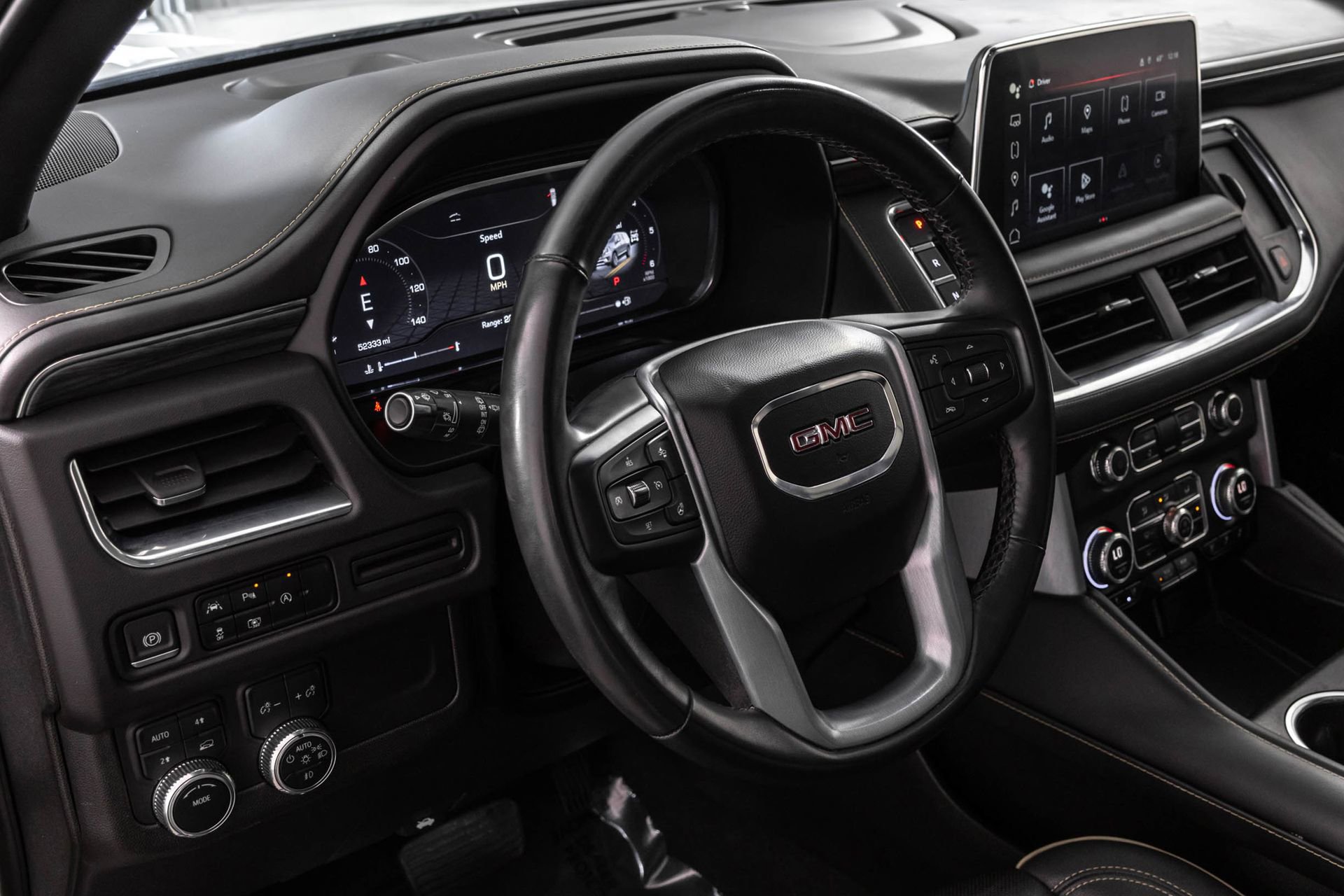 Used 2023 GMC Yukon SLT w/ SLT Luxury Package AWD/4WD image 33