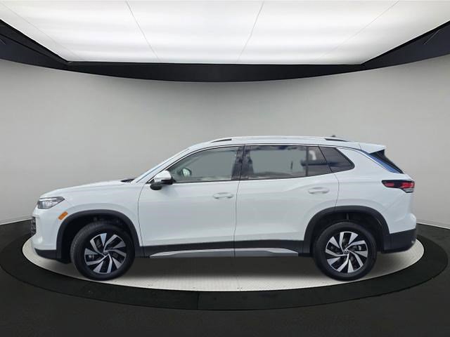 New 2025 Volkswagen Tiguan S AWD/4WD image 4