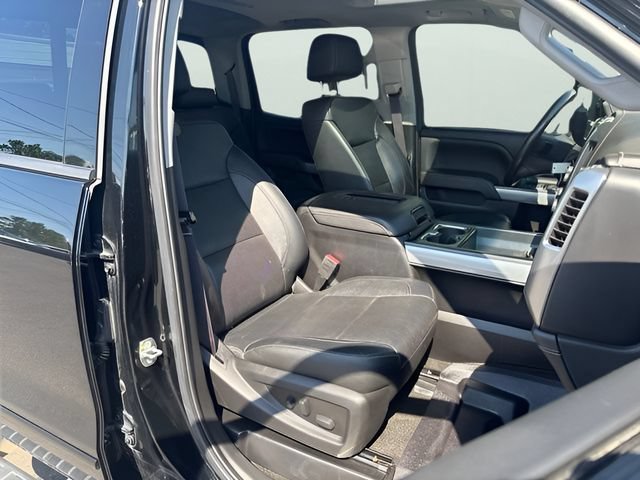 Used 2017 Chevrolet Silverado 2500 LTZ w/ Midnight Edition AWD/4WD image 15