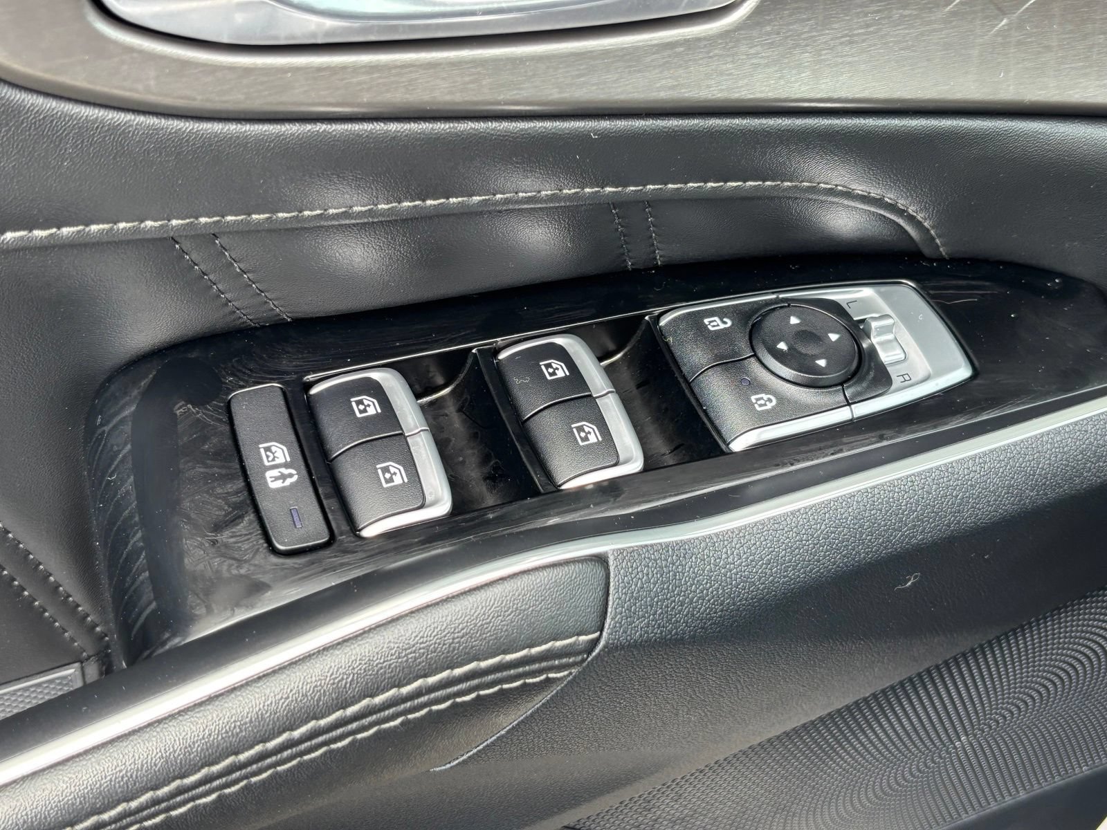 Used 2022 Kia Sorento SX FWD image 12