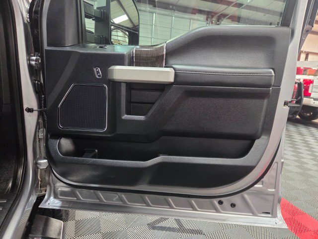Used 2020 Ford F250 Lariat w/ Lariat Value Package AWD/4WD image 40