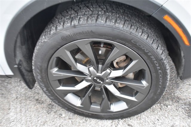 Certified 2022 Kia Sorento SX Prestige w/ Rust Color Package image 11