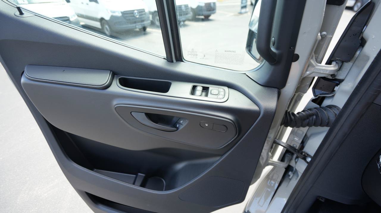 New 2026 Mercedes-Benz Sprinter 2500 image 15