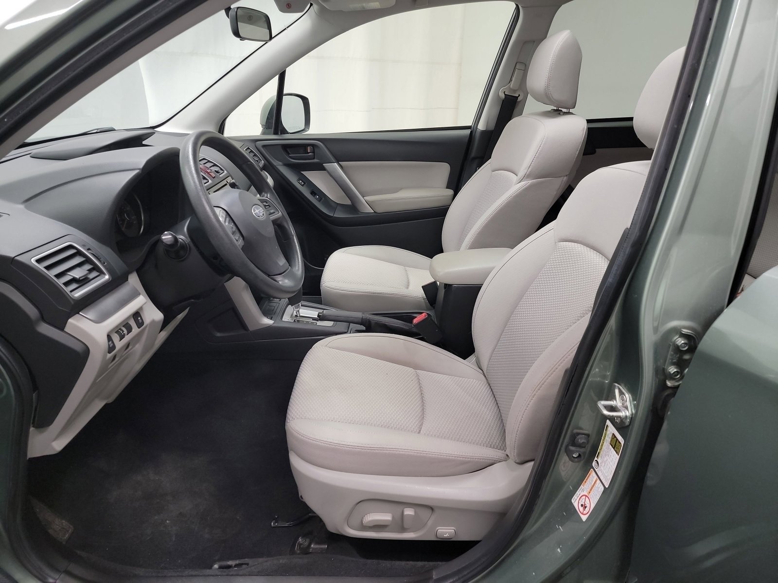 Used 2016 Subaru Forester 2.5i Premium image 12