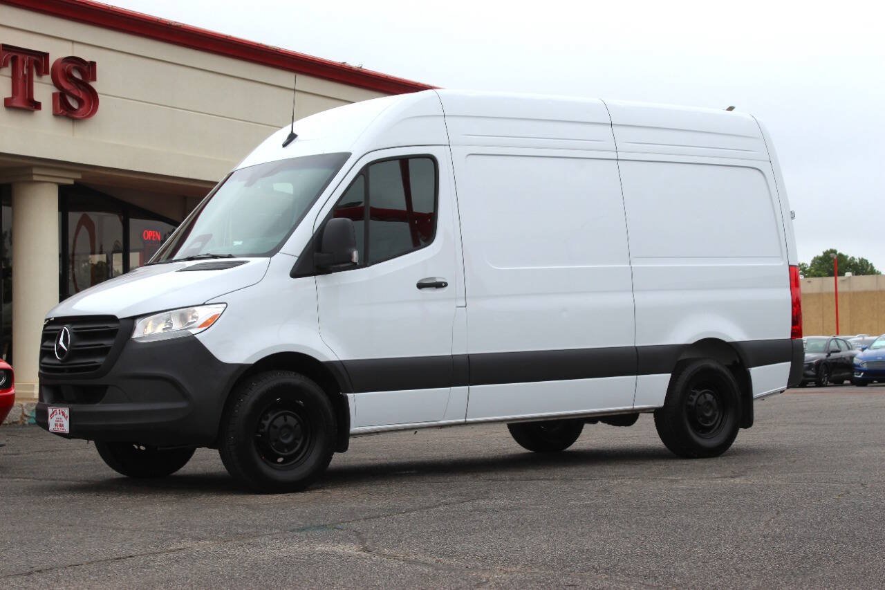 Used 2025 Mercedes-Benz Sprinter 2500 image 6