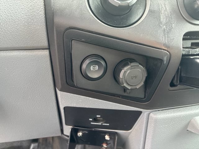 Used 2015 Ford F250 XL w/ Power Equipment Group AWD/4WD image 22