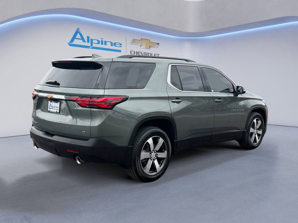 Used 2023 Chevrolet Traverse LT w/ LT Premium Package AWD/4WD image 5