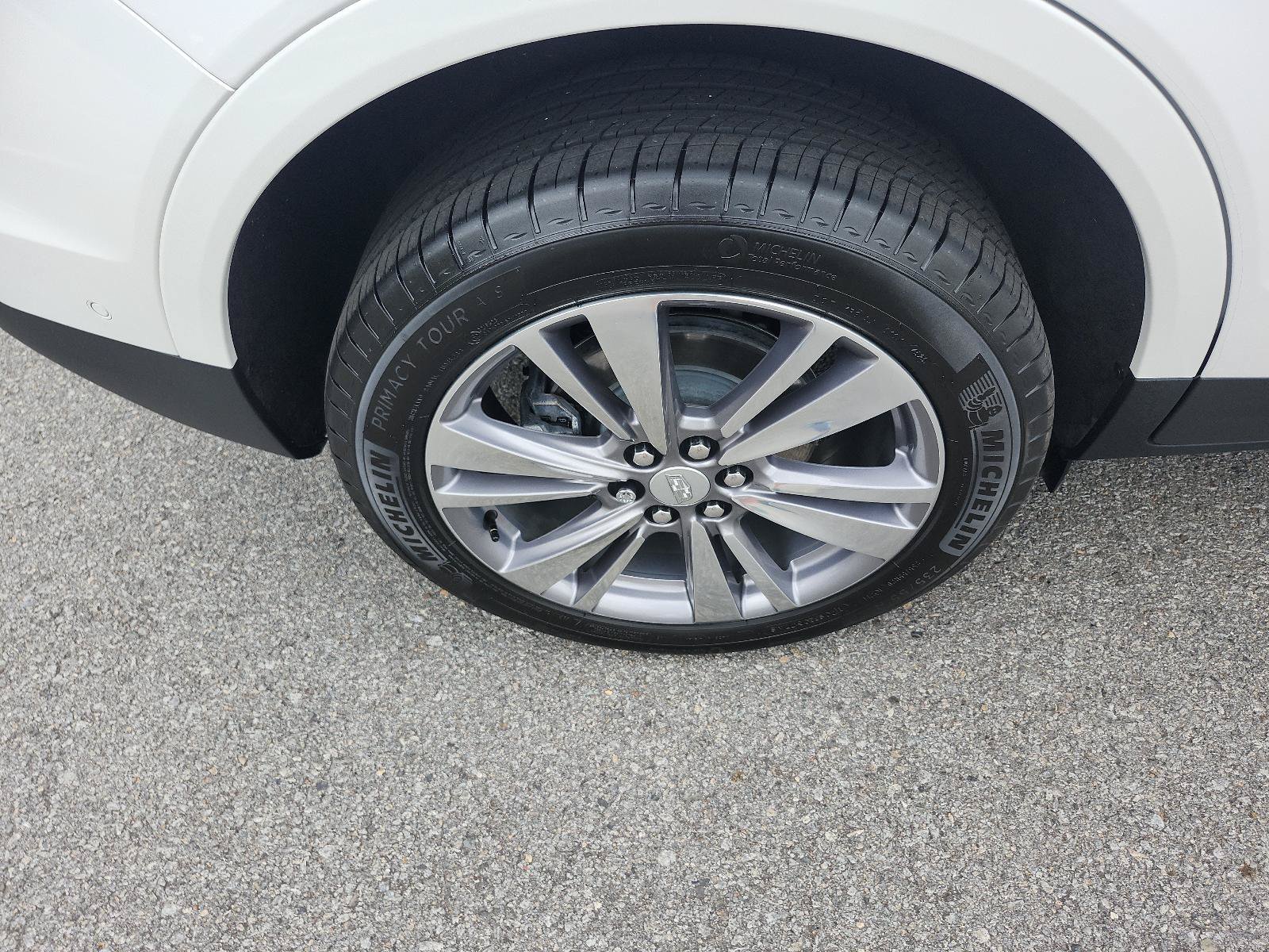 Used 2024 Cadillac XT5 Premium Luxury w/ Technology Package FWD image 6