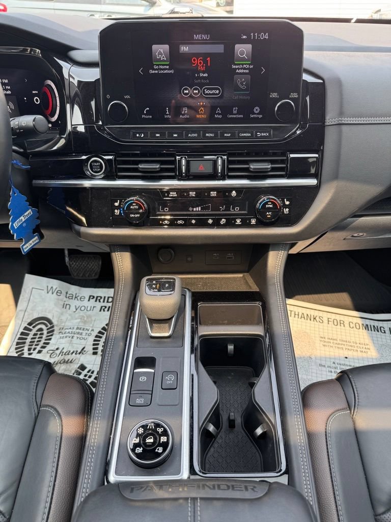 Used 2023 Nissan Pathfinder Platinum w/ Lighting Package (N93) AWD/4WD image 18