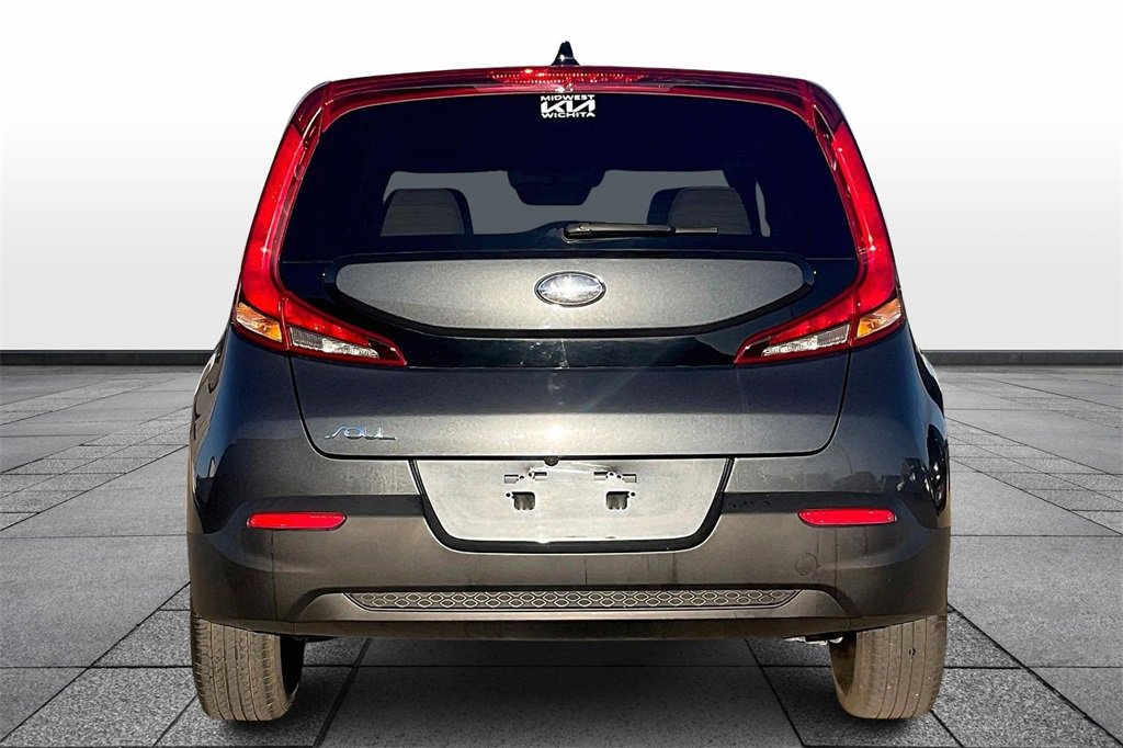 Certified 2021 Kia Soul LX image 4