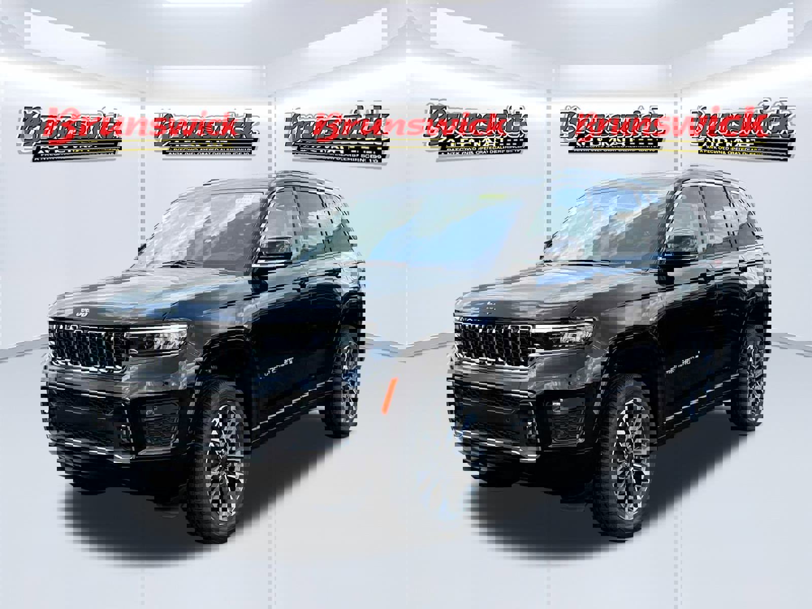 New 2025 Jeep Grand Cherokee Overland w/ Luxury Tech Group IV