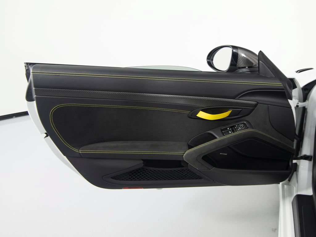 Certified 2025 Porsche 718 Boxster Spyder RS RWD image 16