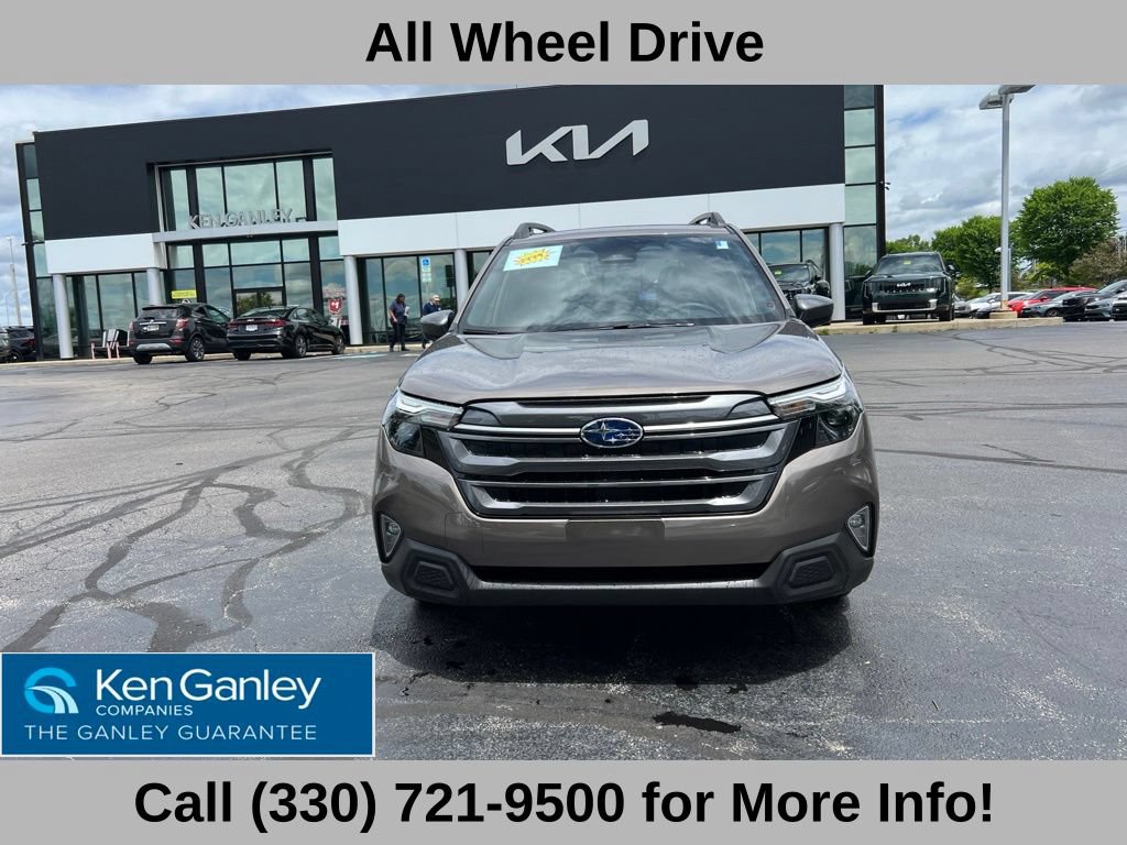 Used 2025 Subaru Forester Premium w/ Convenience Package #1 AWD/4WD image 3