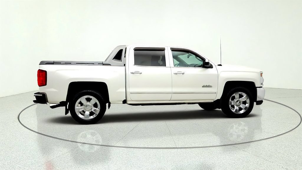 Used 2017 Chevrolet Silverado 1500 LTZ w/ High Desert Package AWD/4WD image 4